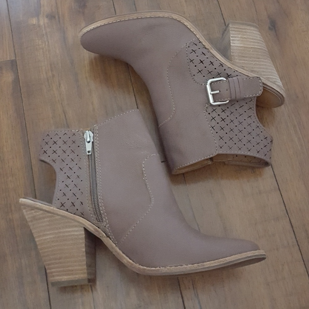 DV Dolce Vita - Mauvy Brown Ankle Boots
